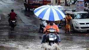 IMD Alert : 15 अक्टूबर तक इन जिलों में गरज और चमक के साथ होगी बारिश , चक्रवात का रहेगा असर