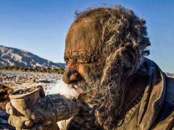 94 साल के सबसे गंदे शख्स की मौत, नहाने की वजह आई सामने, इतने सालो से नही किया था शरीर को साफ