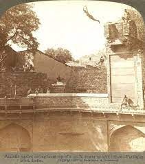 इस तरह करें इंटरनेट पर पुरानी तस्वीरों की जांच, पता करें कब और कहां लिया गया था फोटो