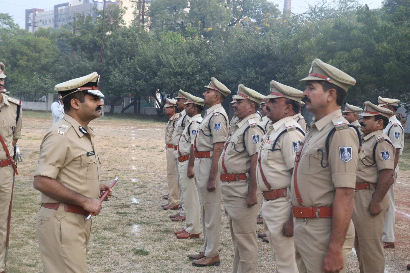 Indore : पुलिस कमिश्नर साप्ताहिक जनरल परेड में पहुंचे, पुलिस अनुशासन और व्यवस्थाओं का लिया जायजा