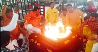 कांग्रेस विधायक Manoj Chawla पहुंचे माँ बगुलामुखी के दरबार में, Ratlam के आलोट में खाद लूट के बनाए गए हैं आरोपी