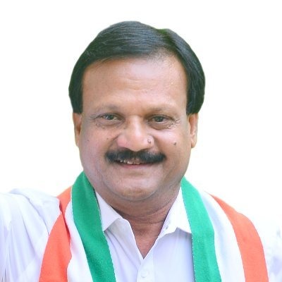 कांग्रेस विधायक Manoj Chawla पहुंचे माँ बगुलामुखी के दरबार में, Ratlam के आलोट में खाद लूट के बनाए गए हैं आरोपी