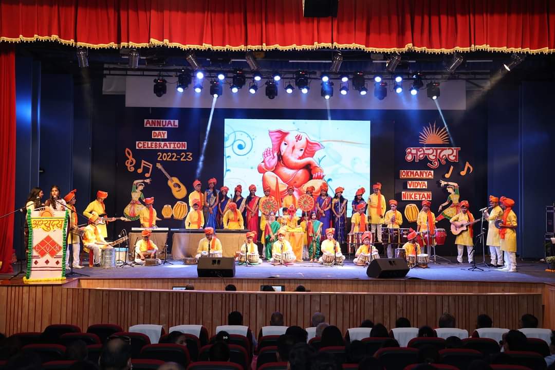 Indore : बालदिवस के अवसर पर लोकमान्य स्कूल के बच्चों ने वार्षिक उत्सव “अभ्युदय” में मचाया धमाल