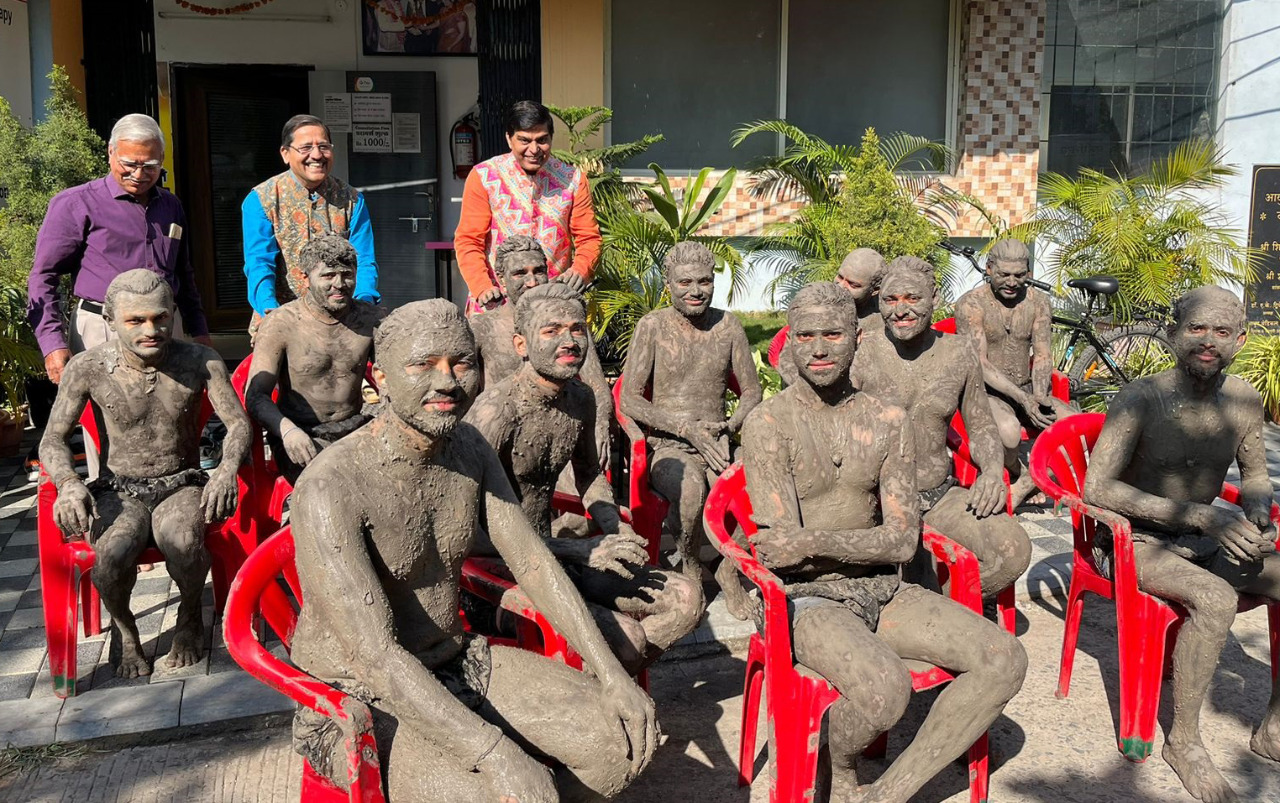 Indore : प्राकृतिक चिकित्सा दिवस के अवसर पर 3 दिवसीय निःशुल्क शिविर का आयोजन, डॉ. रवि भाटिया ने बताया अपना अनुभव