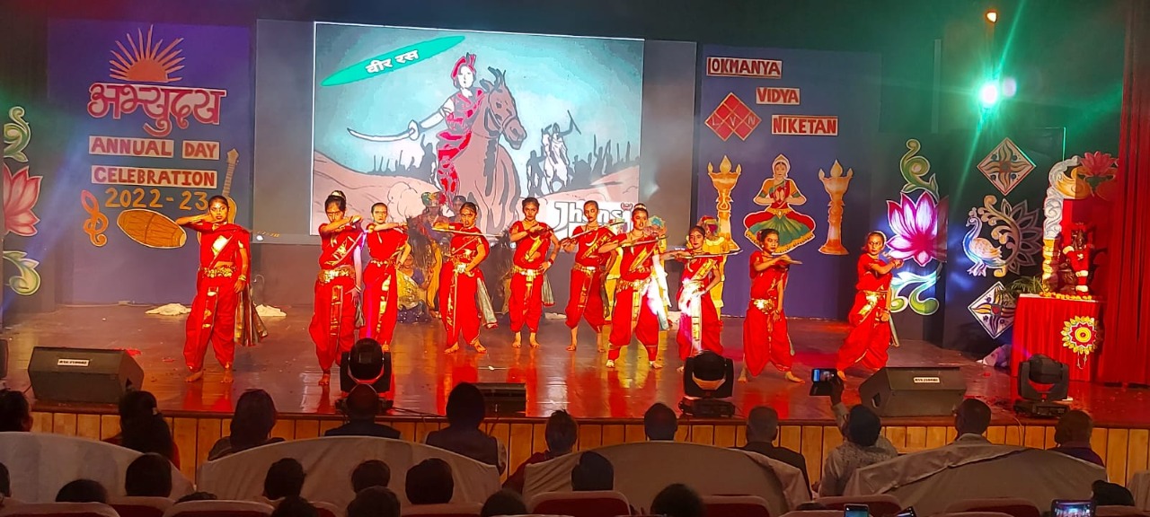 Indore : लोकमान्य विद्या निकेतन स्कूल में वार्षिकोत्सव 'अभ्युदय' का हुआ आयोजन