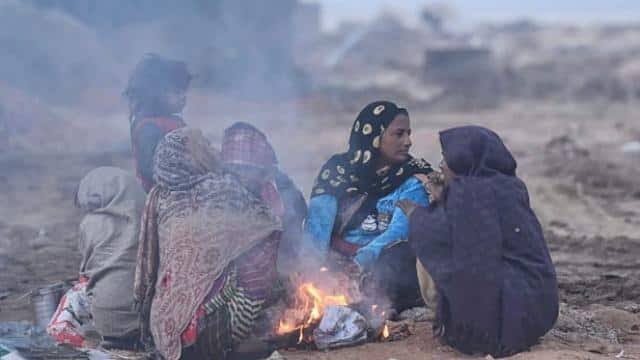 IMD Alert: पश्चिमी विक्षोभ के सक्रिय होते ही गिरने लगा है तापमान, इन जिलों में ठंड के साथ बरसेंगे बादल