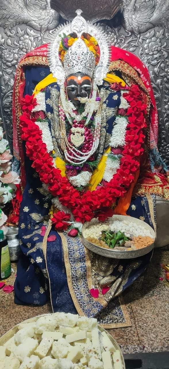 Live Darshan : कीजिए देश भर के प्रमुख मंदिरों के शुभ दर्शन