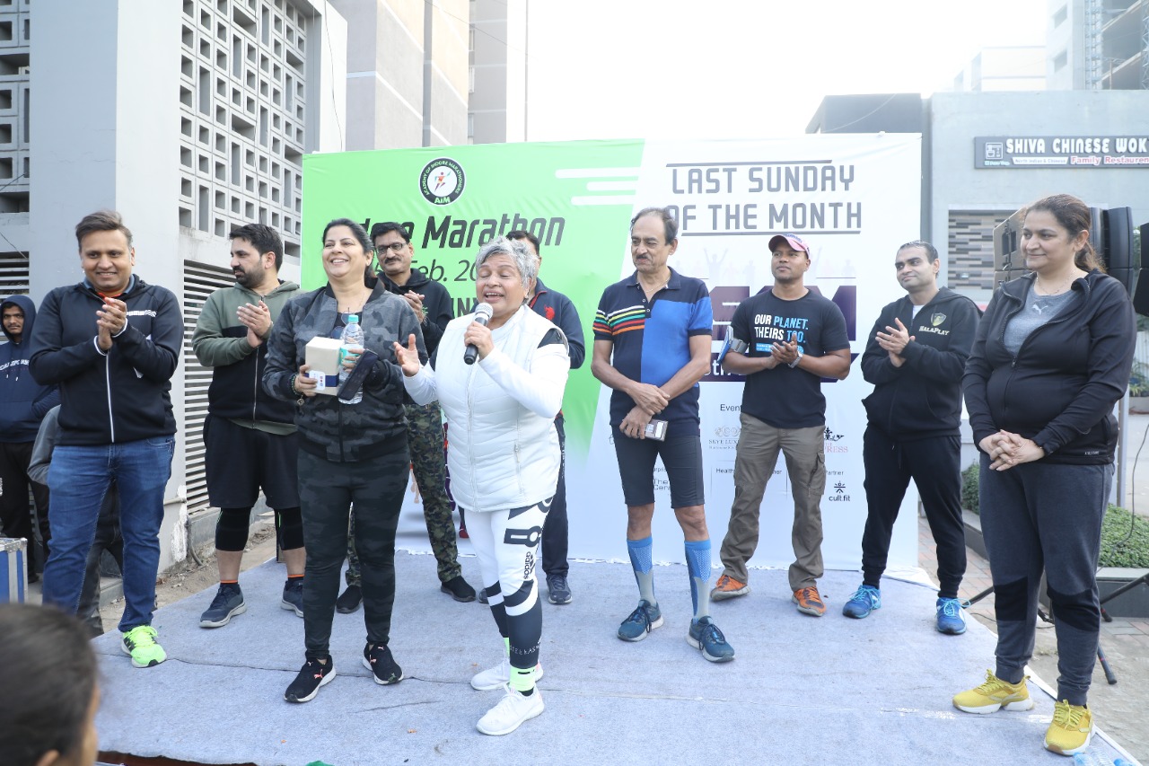 सेहत के साथ प्रवासी मेहमानों के सम्मान में निपानिया ने लगाई मैराथन दौड़, आकर्षक पुरस्कार भी बांटे