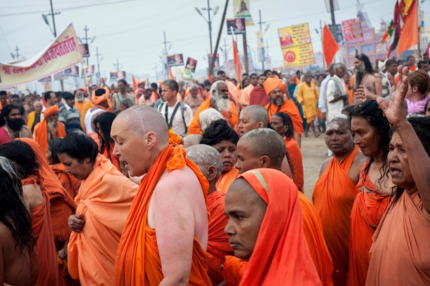कुछ ऐसी होती है महिला नागा साधु (Female Naga Monk) की रहस्य्मय दुनिया, उनके जीवन की इन बातों को जानकर दंग रह जाएंगे आप