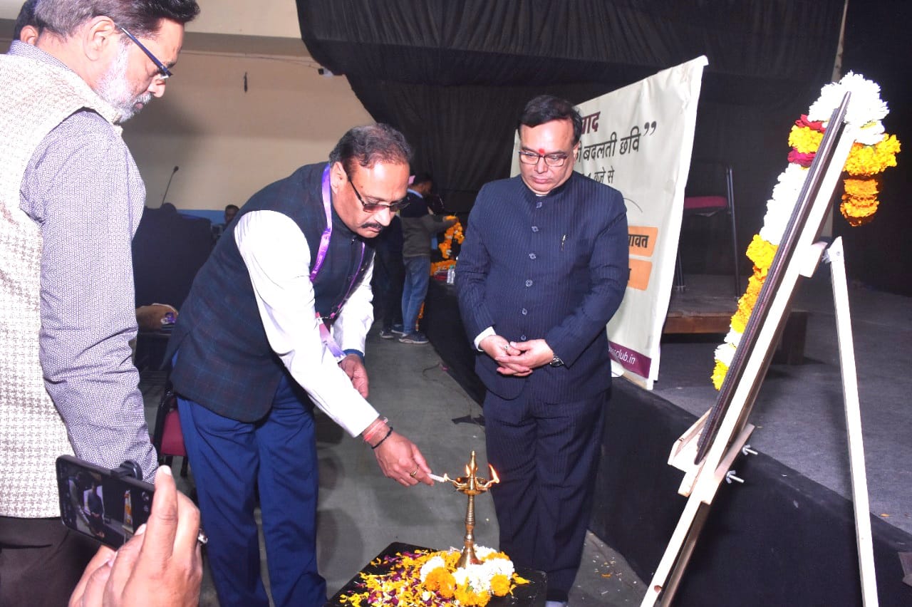 स्टेट प्रेस क्लब के परिसंवाद में भारतीयों ने अपनी मेहनत से विश्व में छवि चमकाई, लेकिन अभी सर्वश्रेष्ठ आना बाक़ी है : सी.बी.पटेल