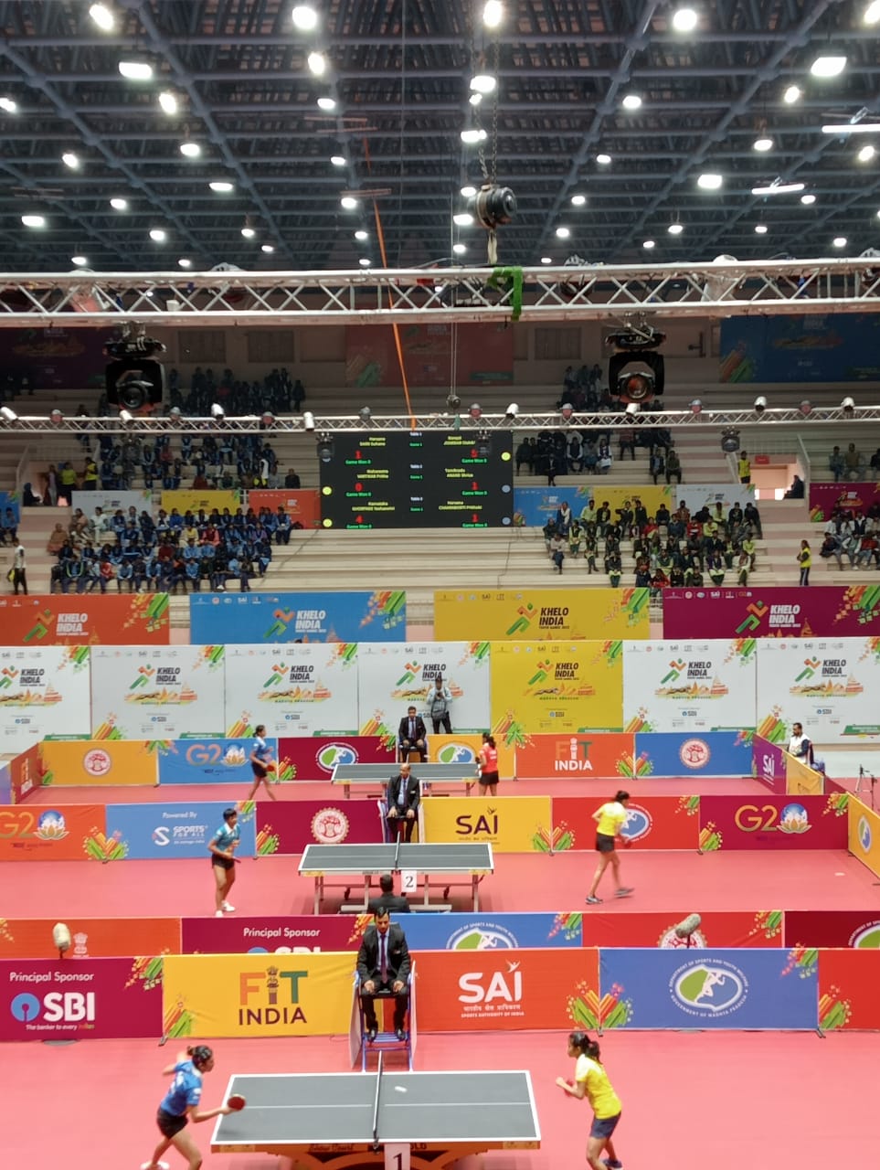 Khelo India 2023 : टेबल टेनिस प्रतियोगिता में खिलाड़ी दे रहे एक दूसरे को कड़ी टक्कर, इंदौरी बच्चों की तालियों से गूंजा अभय प्रशाल