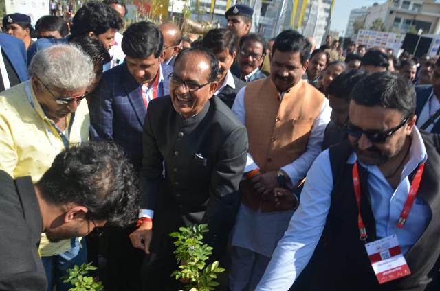 ग्लोबल इन्वेस्टर समिट में आए अतिथियों की यादें ताजा करता रहेगा 'नमो ग्लोबल गार्डन'
