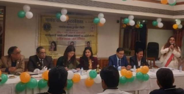 Indore News : डॉ.साधना सोडानी ने लायंस क्लब की सराहना करते हुए पर्यावरण में बढ़ते ई गार्बेज के लिए ध्यान आकर्षित किया