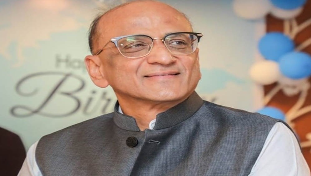 राजपाल टोयोटा के नए मालिक बने इंदौर के मशहूर कारोबारी विनोद अग्रवाल, जानिए कितने करोड़ में हुई डील
