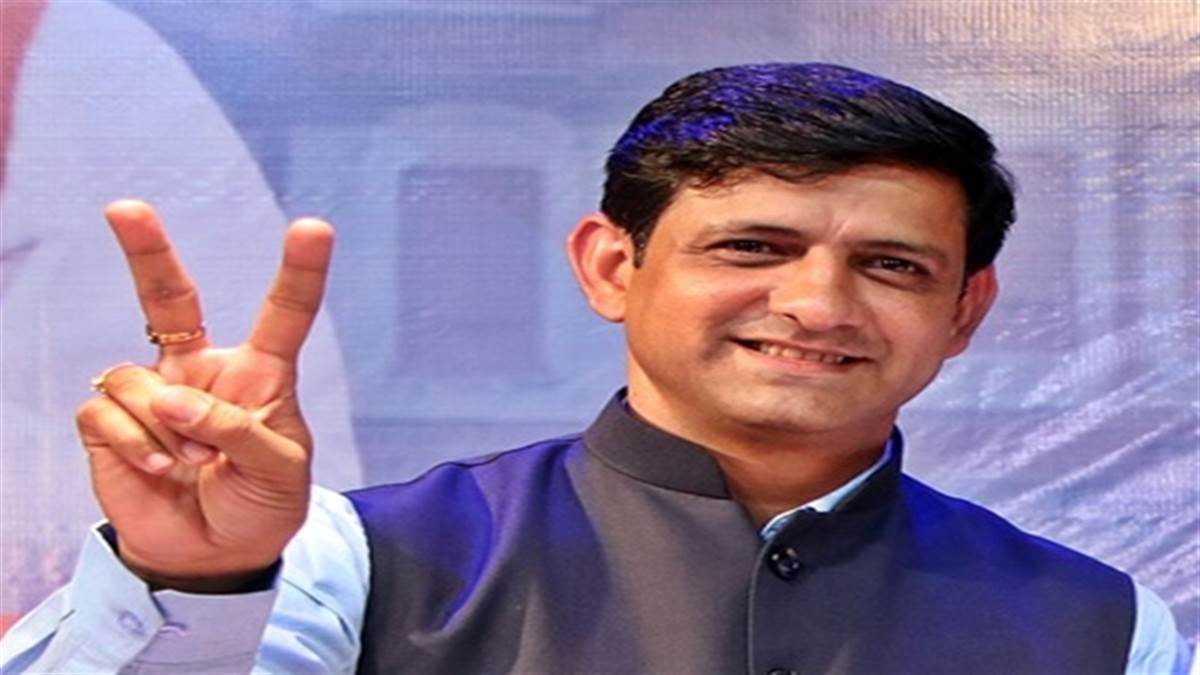 इंदौर: रंगपंचमी पर निकलने वाली गैर को पर्यटन में बढाने के लिए वर्ल्ड हेरिटेज बनाने का करेंगे प्रयास : मेयर भार्गव