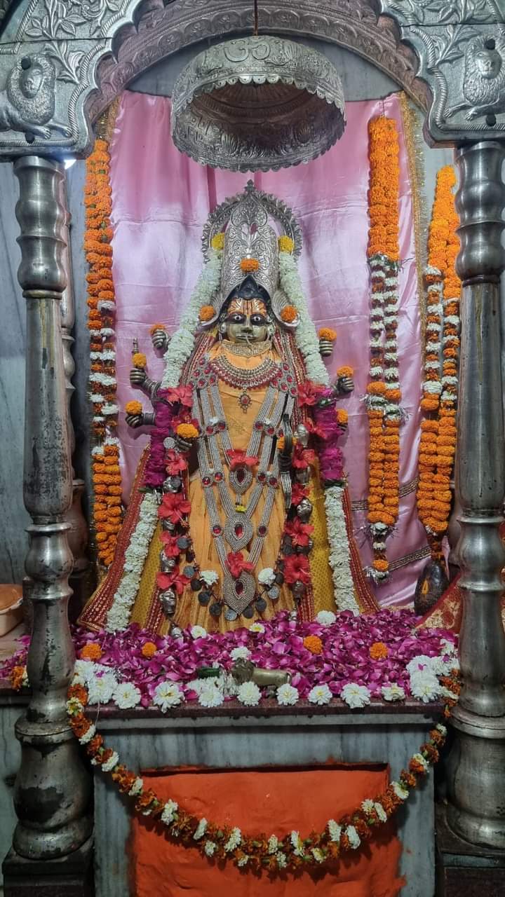 Live Darshan : कीजिये हमारे साथ देश के प्रमुख मंदिरो के लाइव दर्शन