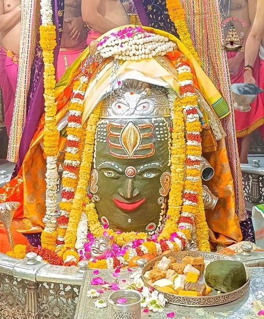 Live Darshan: कीजिए हमारे साथ देश और दुनिया के प्रमुख मंदिरों के लाइव दर्शन