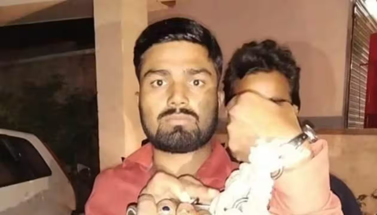 Youtuber मनीष कश्यप पर लगाया गया NSA, कोर्ट ने 19 अप्रैल तक न्यायिक हिरासत में भेजा