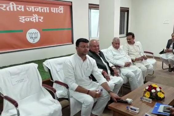 पार्टी के कायकर्ताओं में कोई नाराजगी नहीं, पार्टी हर स्तर पर मजबूत हैं और चुनाव के लिए पुरी तरह तैयार हैं - केंद्रीय मंत्री नरेंद्र सिंह तोमर