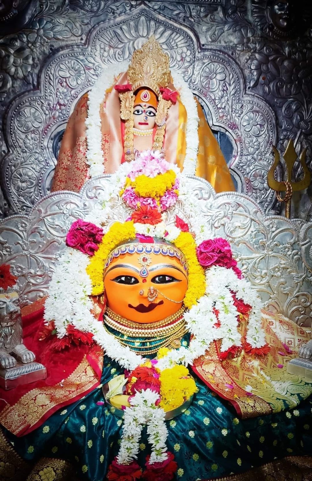 Live Darshan : हमारे साथ कीजिए देश और दुनिया के प्रमुख मंदिरों के लाइव दर्शन