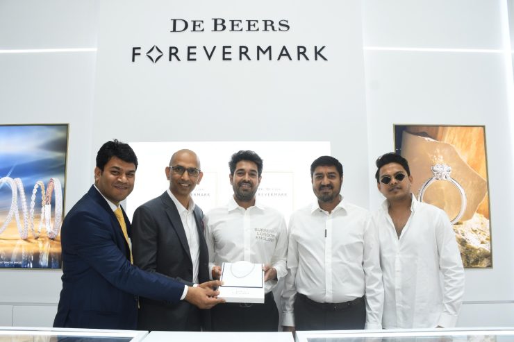 इंदौर में लॉन्च हुआ De Beers फॉरएवरमार्क का दूसरा एक्सक्लूसिव स्टोर