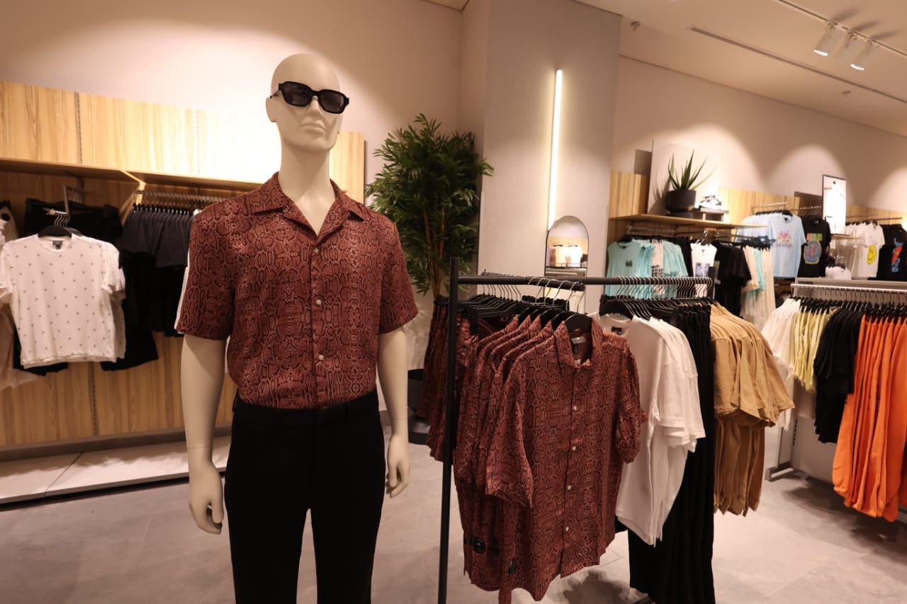 Indore : H&M ने फीनिक्स सिटाडेल मॉल में खोला अपना तीसरा आउटलेट