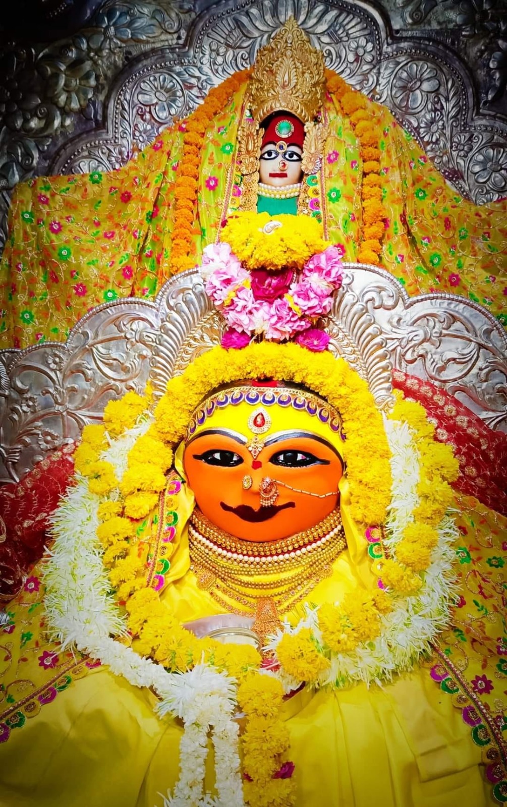 Live Darshan : हमारे साथ कीजिए देश और दुनिया के प्रमुख मंदिरों के लाइव दर्शन