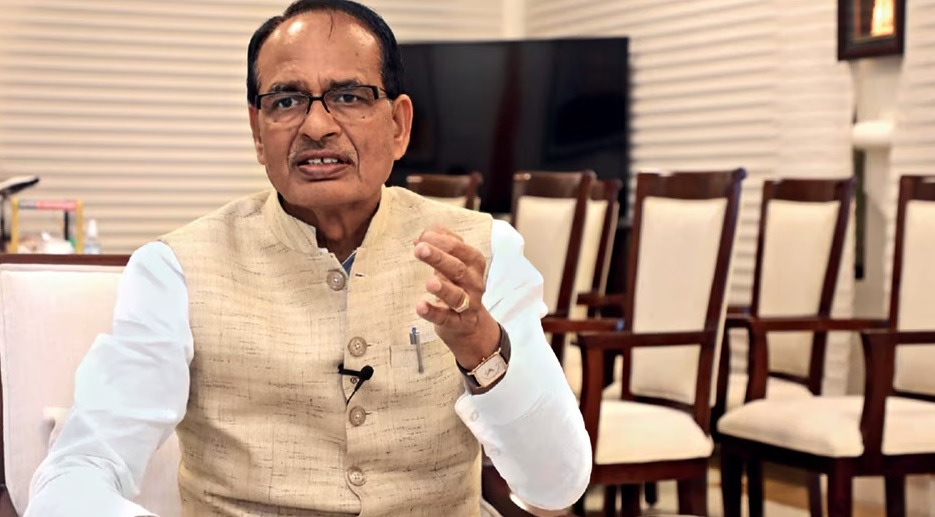 इंदौर हादसे के बाद एक्शन में CM शिवराज, खुला बोरवेल मिला तो खेत मालिक पर दर्ज होगी FIR