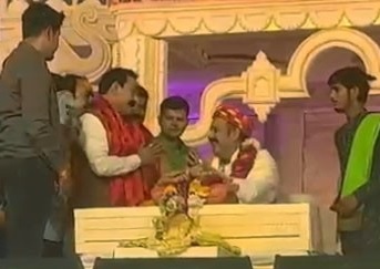 उज्जैन में आयोजित प्रदीप मिश्रा की कथा में VIPs का जमावड़ा, नरोत्तम मिश्रा पहुचे, CM शिवराज भी होंगे शामिल