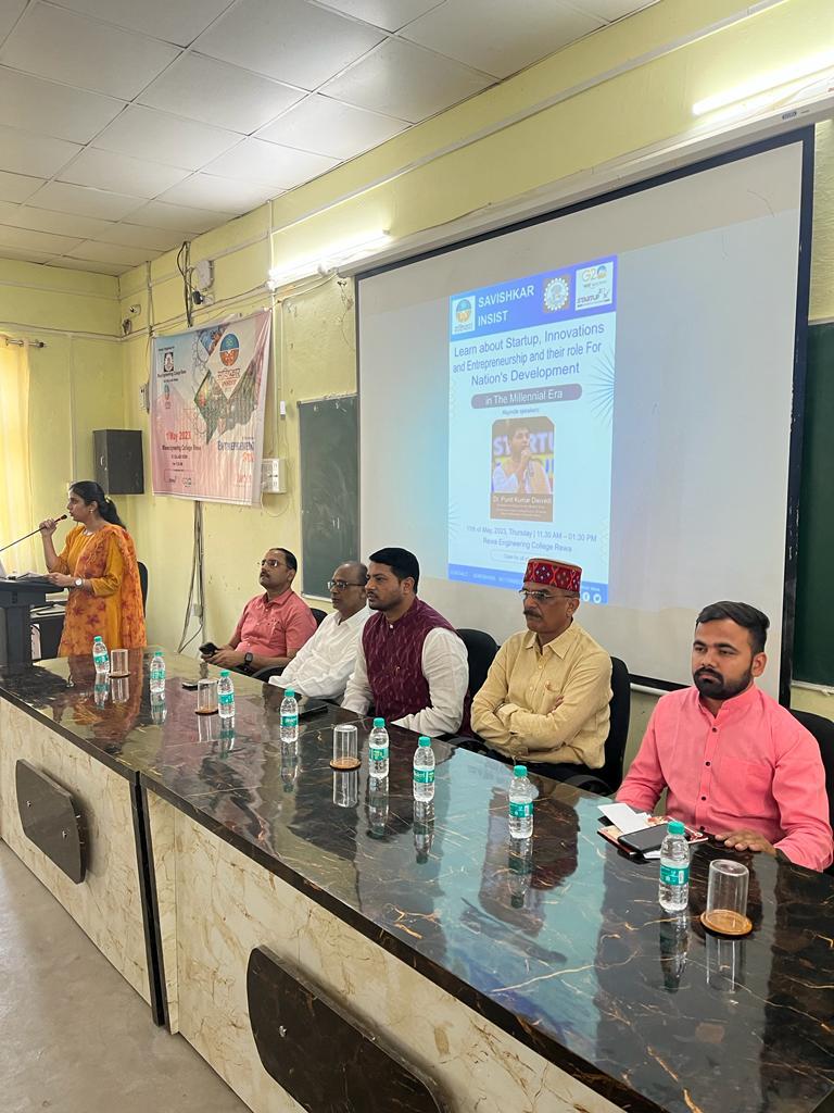सविष्कार भारत द्वारा आयोजित सविष्कार इंसिसिट्स कार्यक्रम में डॉ. पुनीत द्विवेदी ने दी प्रौद्योगिकी से संबंधित जानकारी