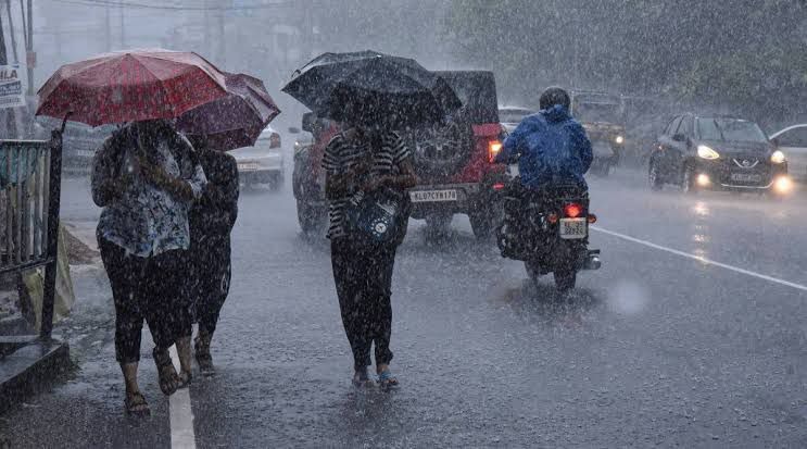 IMD Alert: अगले 24 घंटों में इन 10 जिलों में होगी भारी बारिश, छाएंगे बादल,  मौसम विभाग ने जारी किया अलर्ट - Ghamasan News