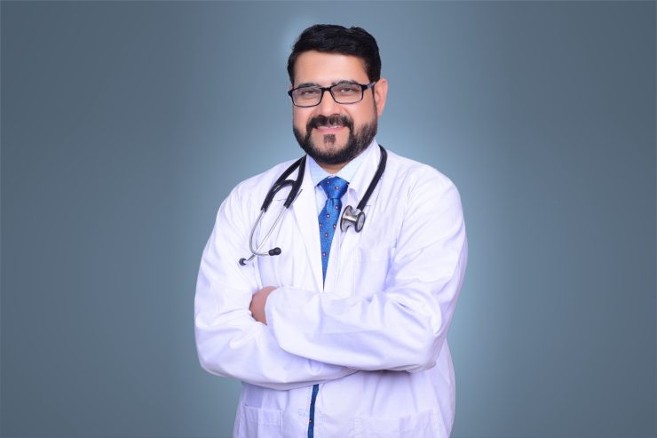 पहले के मुकाबले कैंसर के पेशेंट में बहुत ज्यादा बढ़ोतरी हो रही है, जो केस पहले 60 से 70 साल की उम्र में देखने को मिलते थे, आज वह 30 से 40 की उम्र में देखने को मिलते हैं - Dr. SP Shrivastava Shalby Hospital