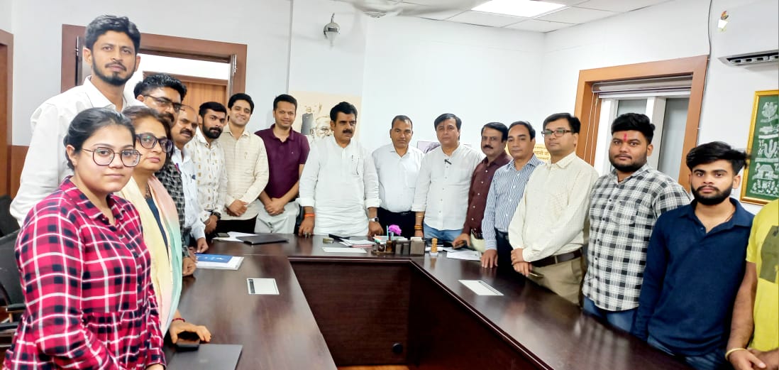Indore : 24 मई को सांसद जॉब फेयर का आयोजन, ऑन द स्पॉट मिलेगी हजारों रुपए की नौकरी