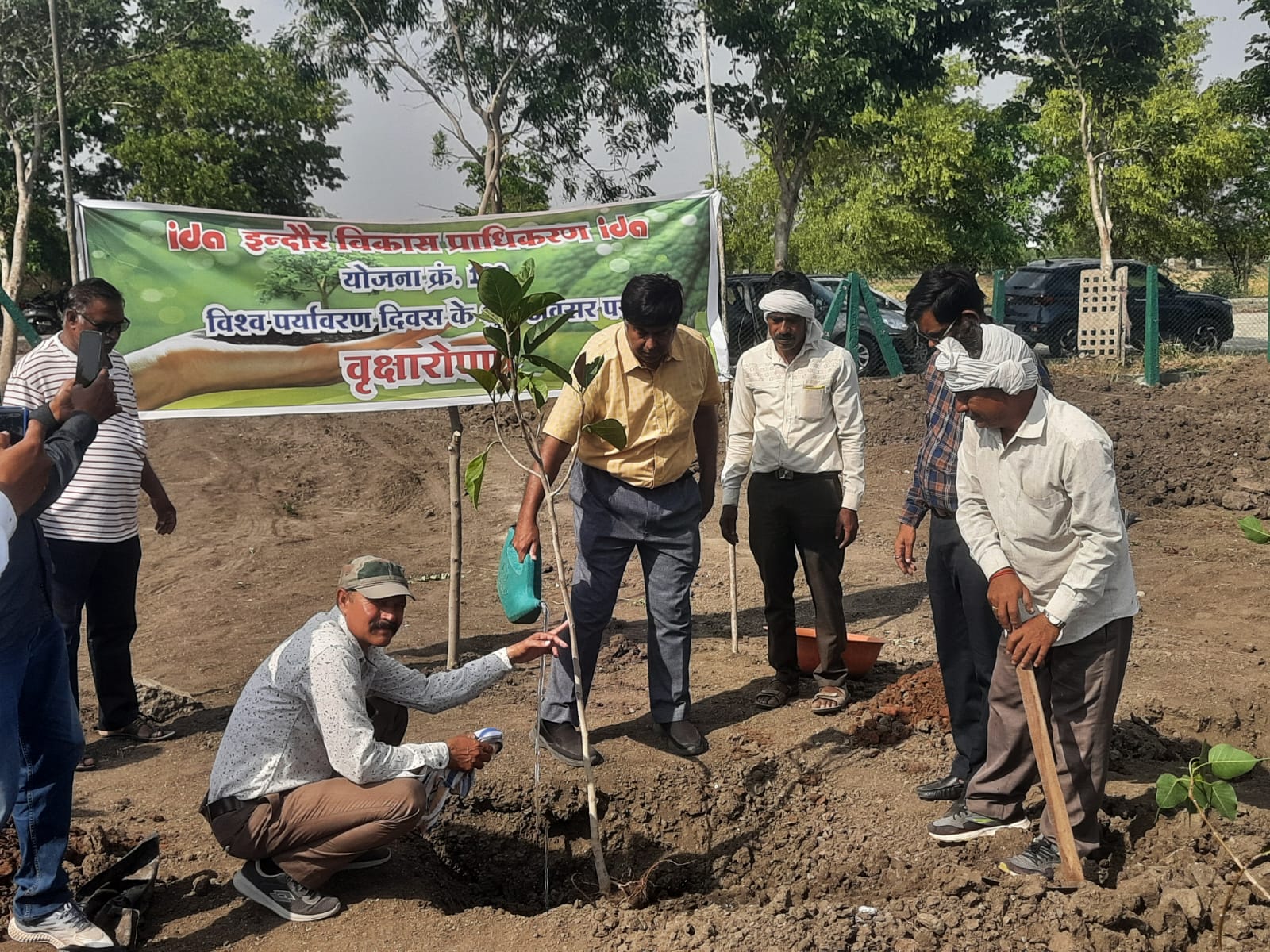 IDA द्वारा विश्व पर्यावरण दिवस के अवसर पर अपनी योजनाओं में वृक्षारोपण का संकल्प लेते हुए वृक्षारोपण किया गया