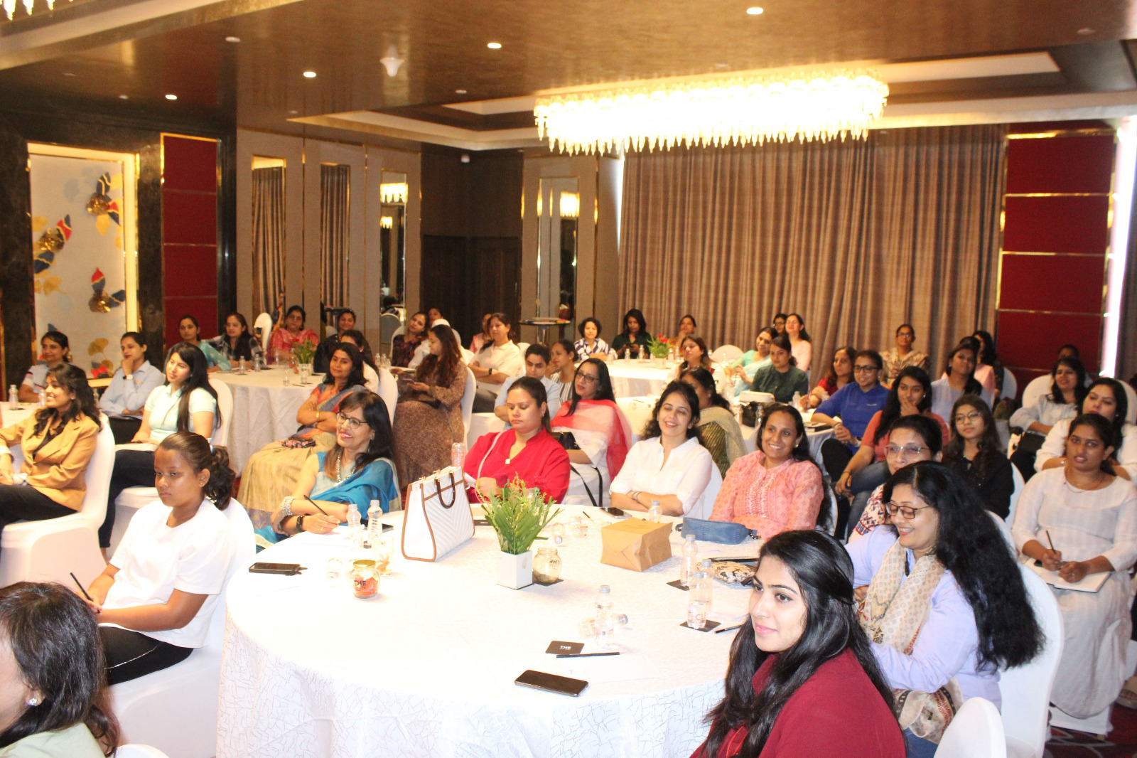 IMA महिला फोरम ने होटल - द पार्क में "डिजिटल वेल- बीइंग और दैनिक जीवन में एआई की भूमिका" पर एक कार्यशाला का किया आयोजन