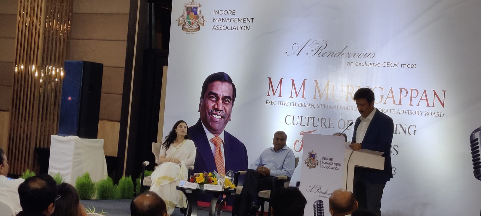 इंदौर मैनेजमेंट एसोसिएशन ने 'कल्चर ऑफ क्रिएटिंग फॅमिली बिजनेस' विषय पर विशेष सीईओ डिनर मीट की मेजबानी की