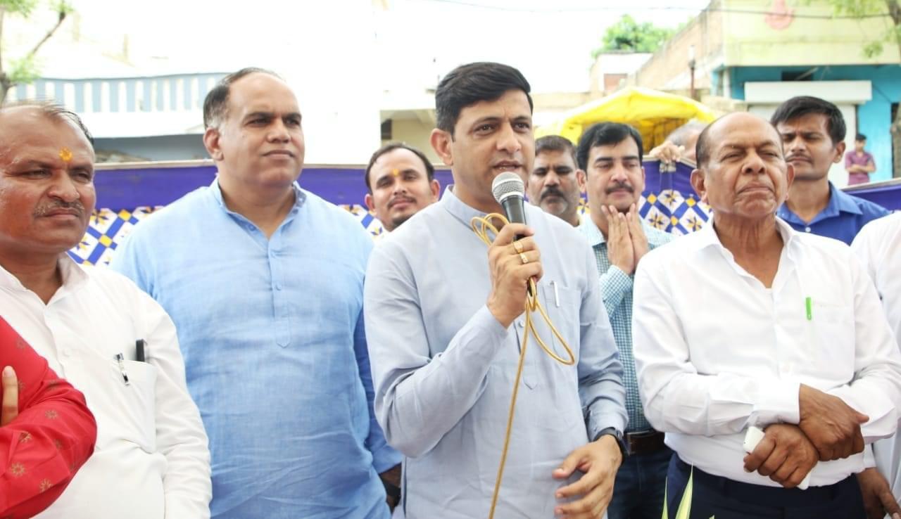 नवीन प्रयासों से संवर रहा इंदौर, बिचौली मर्दाना में होंगे 114.25 लाख के विकास कार्य