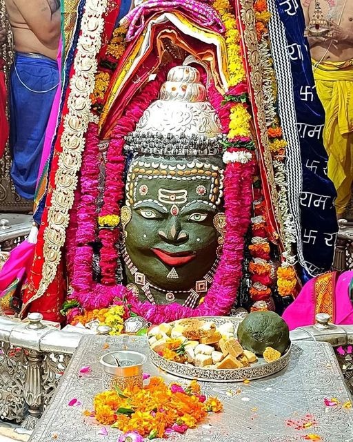 Live Darshan: हमारे साथ कीजिए देश और दुनिया के प्रमुख मंदिरों के लाइव दर्शन