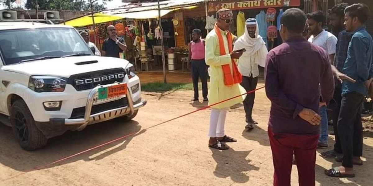 विकास पर्व में खुल रही भाजपा के विकास की पोल! ग्रामीणों ने रोका विधायक मनीषा सिंह का रास्ता
