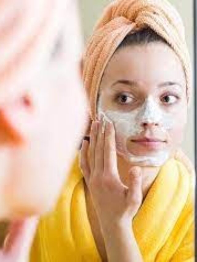 Skin Care Tips : त्वचा में हो रही है नमी की कमी, तो दही से बनें इस फेसपैक को चेहरे पर लगाएं