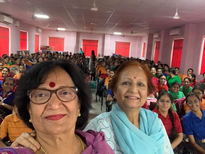 यौन शोषण के बारे में जागरूकता के लिए चोइथराम स्कूल में टीसीडब्ल्यूजी कार्यक्रम का आयोजन