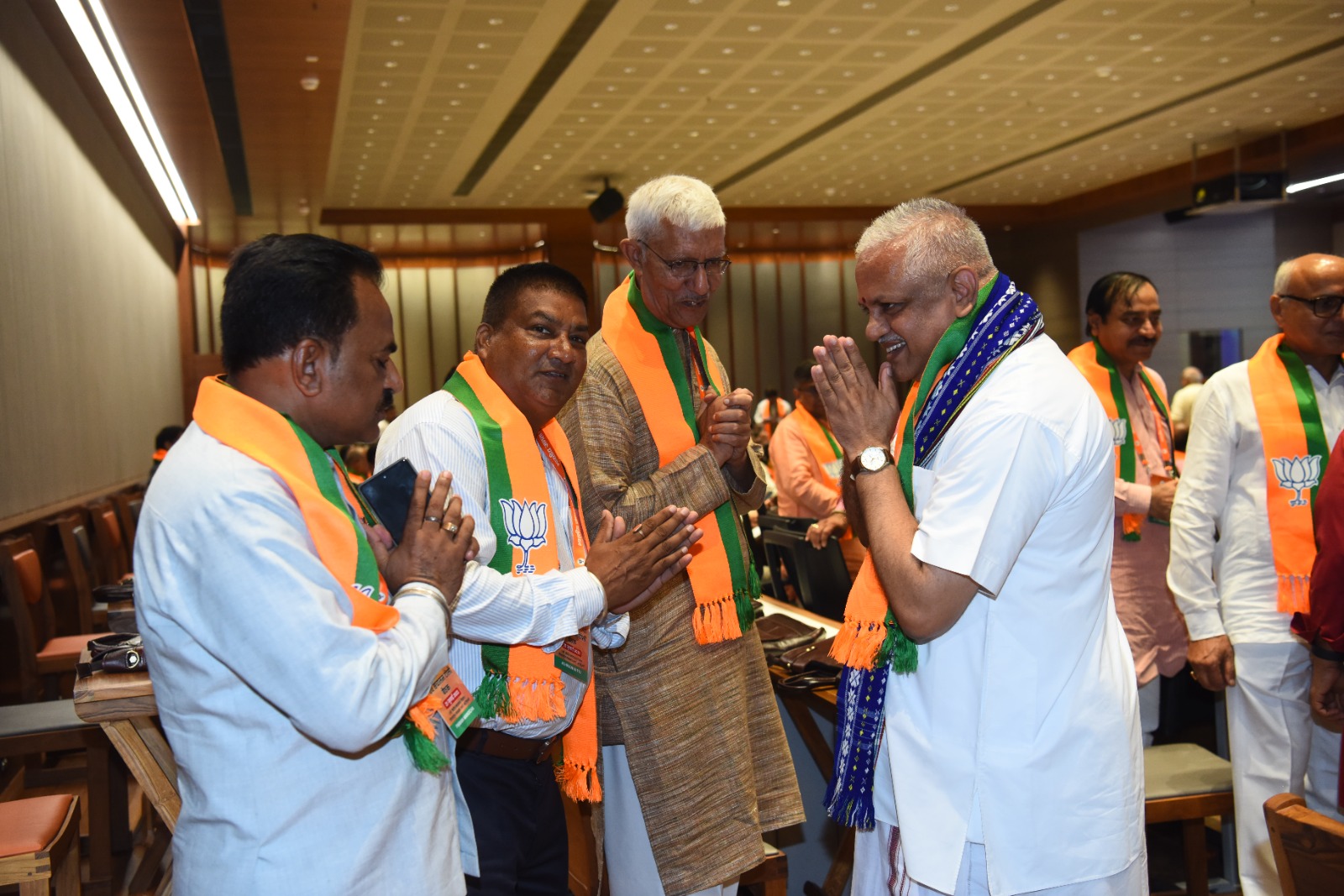 गोपीकृष्ण नेमा ने केंद्रीय कार्यालय दिल्ली पर कार्यालय संचालन समिति की प्रथम बैठक में लिया भाग