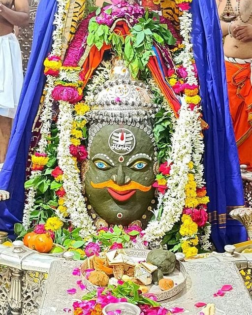 Live Darshan: हमारे साथ कीजिए देश और दुनिया के प्रमुख मंदिरों के लाइव दर्शन