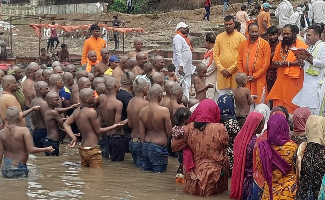 आदिल पठान बन गया आदित्य और नूरी बन गई निशा, इस तरह 35 परिवार ने अपनाया सनातन धर्म