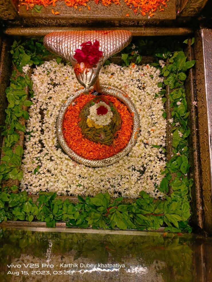 Live Darshan: हमारे साथ कीजिए देश और दुनिया के प्रमुख मंदिरों के लाइव दर्शन