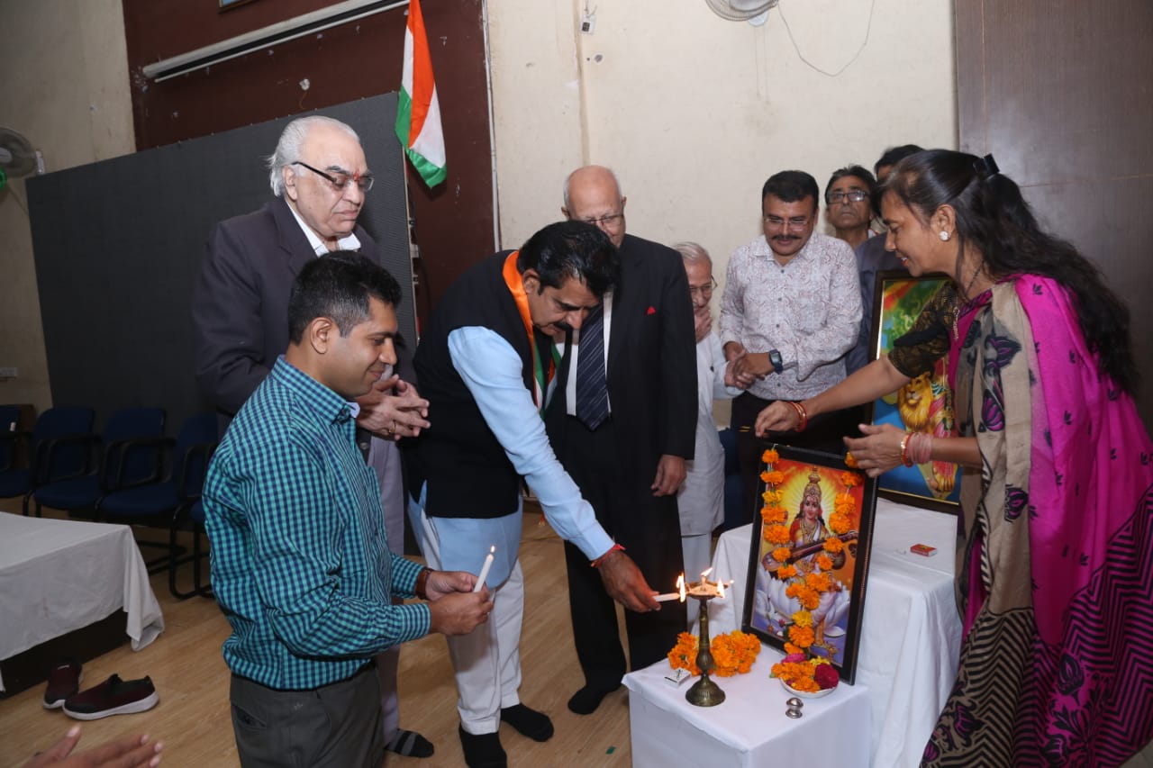 इंदौर में विभाजन विभीषिका दिवस पर निकली मौन रैली, झलके समाजजनों के आंसू