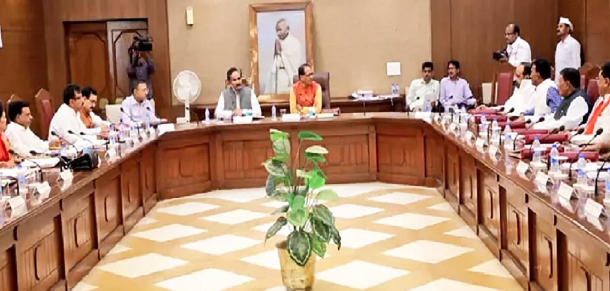 प्रदेश सरकार का बड़ा फैसला, MP में पहली बार इन कर्मचारियों को मिलेगा चतुर्थ समयामन वेतनमान