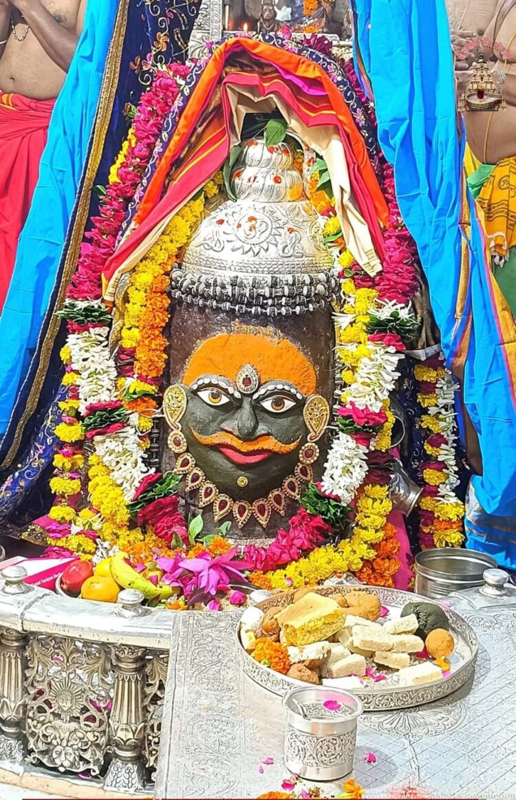 Live Darshan: हमारे साथ कीजिए देश और दुनिया के प्रमुख मंदिरों के लाइव दर्शन