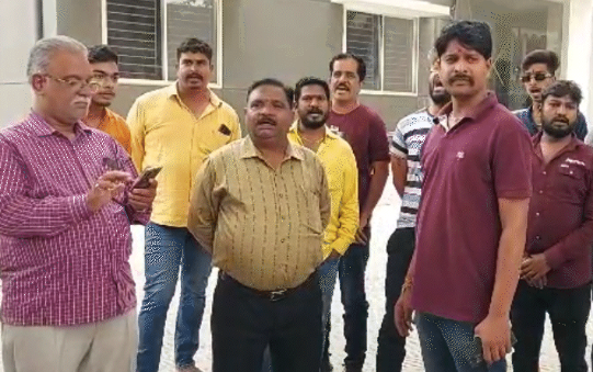 इंदौर में धर्म परिवर्तन का एक और मामला : चर्च में हनुमान चालीसा फाड़ने का आरोप, पुलिस ने कई लोगों पर किया केस दर्ज