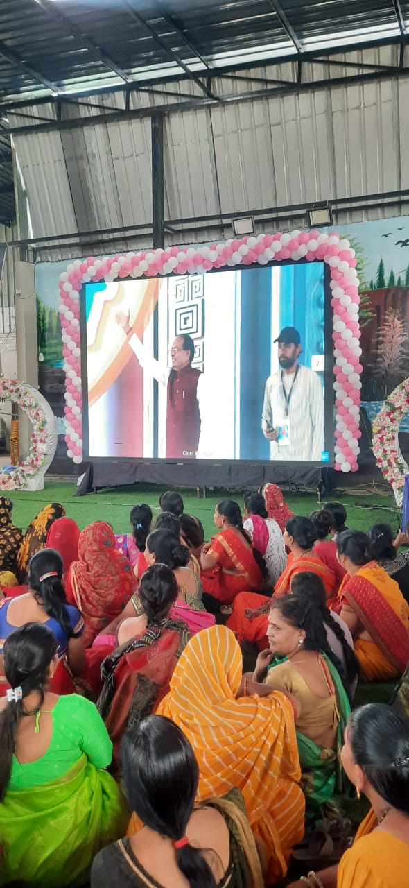 भोपाल में हुआ लाडली बहना योजना का मुख्य कार्यक्रम, बहनों ने सांस्कृतिक कार्यक्रम व नुक्कड नाटक में सहभागी बन मनाया जश्न